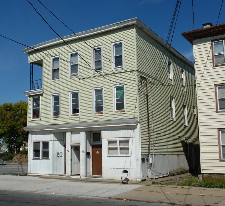 763-765 Bleecker St in Utica, NY - Building Photo