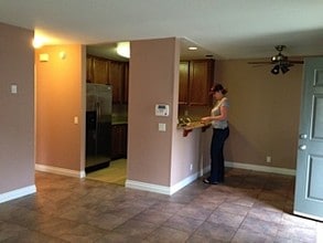 145 W El Norte Pkwy in Escondido, CA - Building Photo - Building Photo