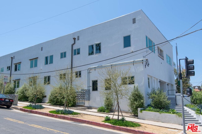 3700 W Sunset Blvd in Los Angeles, CA - Building Photo - Building Photo