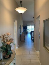 12191 Kelly Sands Way in Ft. Myers, FL - Foto de edificio - Building Photo