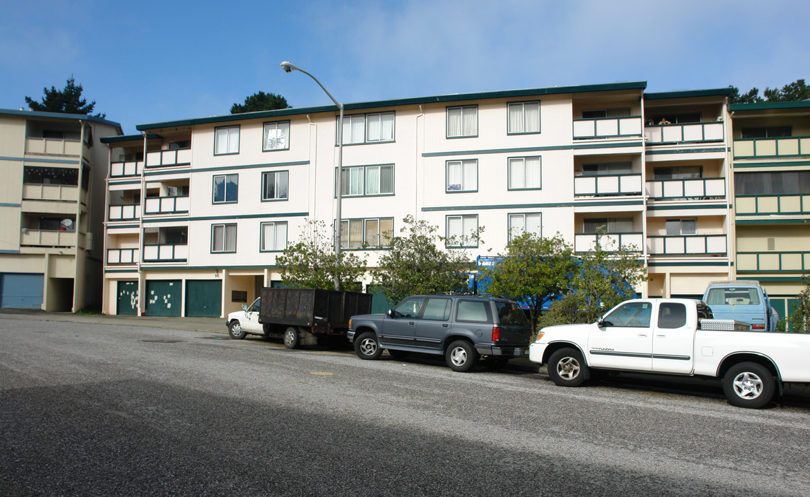 90 Ward Ct in Daly City, CA - Building Photo