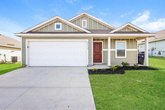 property at 2213 Sycamore Creek Ave