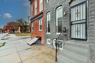 2537 Woodbrook Ave in Baltimore, MD - Foto de edificio - Building Photo