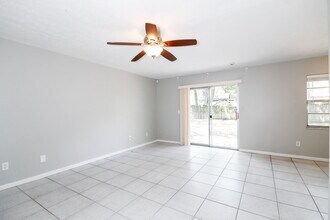 3222 Las Brisas Dr in Riverview, FL - Building Photo - Building Photo