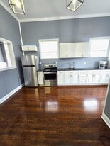 8 St John St in West Warwick, RI - Building Photo