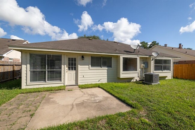 19111 Winding Branch Dr in Katy, TX - Foto de edificio - Building Photo