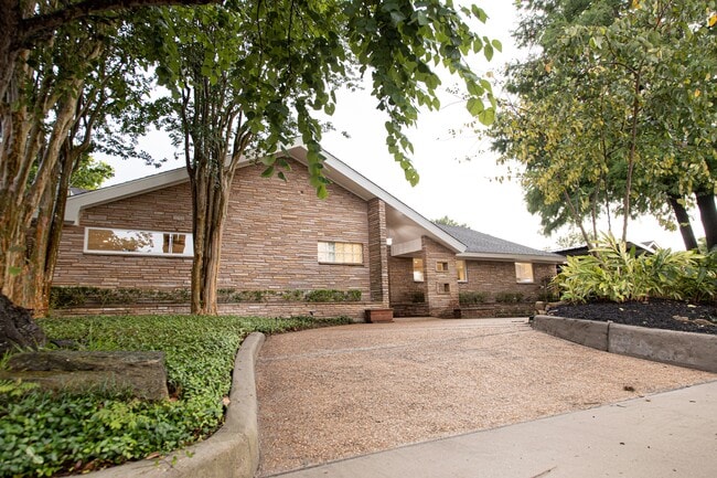 3619 Braeswood S Blvd