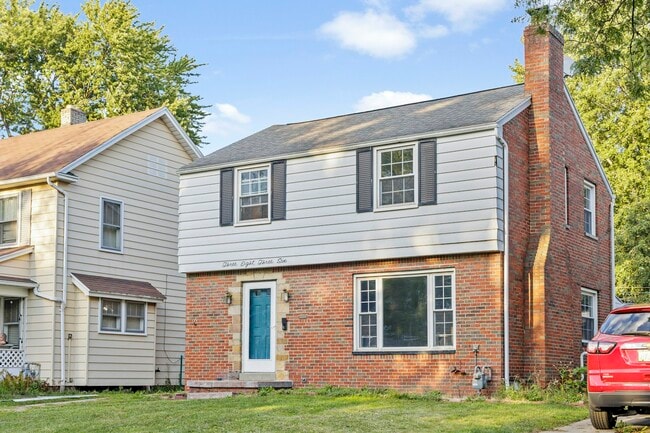 property at 3836 Woodmont Rd