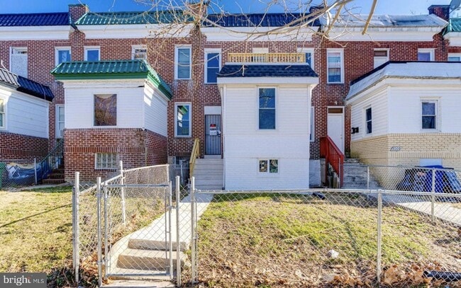 property at 3007 Oakley Ave