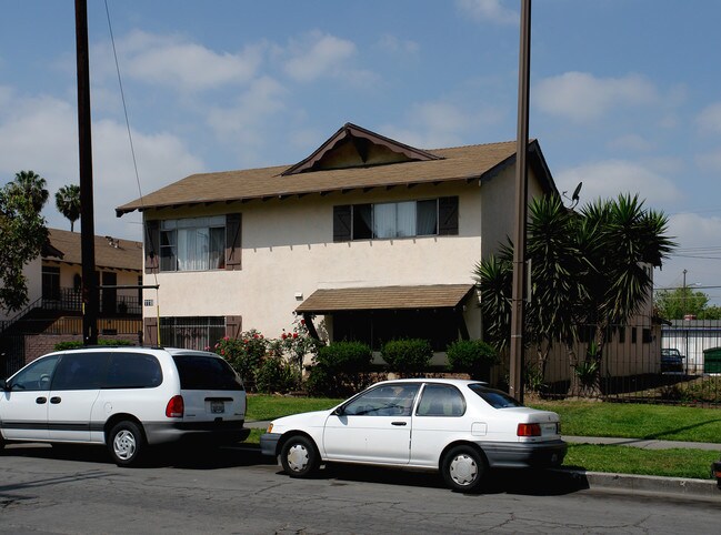 1118 Pacific Ave in Santa Ana, CA - Building Photo - Building Photo