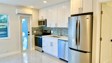 1145 NE 17th Terrace in Fort Lauderdale, FL - Building Photo - Building Photo