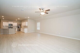 433 Blanco Dr in Azle, TX - Foto de edificio - Building Photo