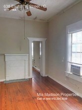 638 E 37th St-Unit -C in Savannah, GA - Foto de edificio - Building Photo
