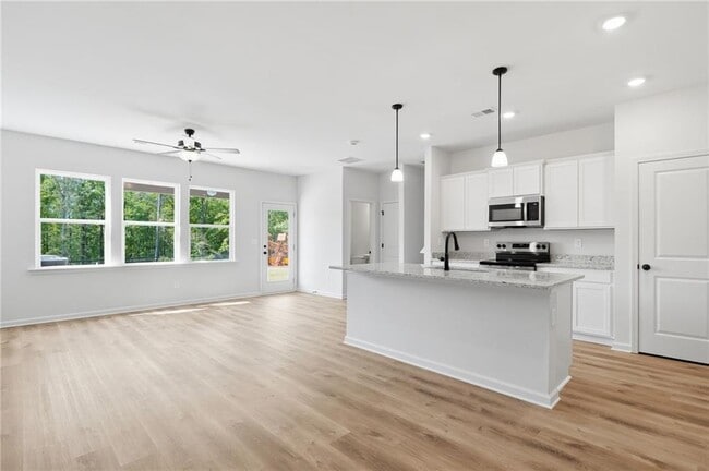 299 Summit Dr W in Jasper, GA - Building Photo - Building Photo