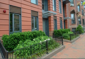 691 Massachusetts Ave, Unit 102 in Boston, MA - Building Photo