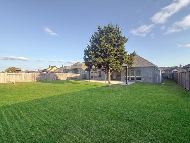 property at 1524 N Blue Bonnet Ln