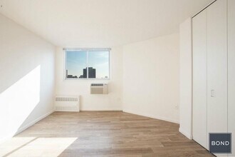 520 Second Avenue in New York, NY - Building Photo - Building Photo