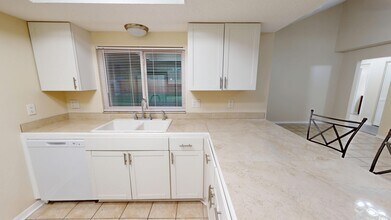 680 Roger Sherman St in Orange Park, FL - Building Photo - Building Photo