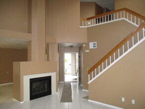 801 Chatham Way in San Jacinto, CA - Building Photo - Building Photo