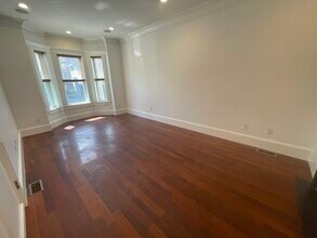 584 E 7th St in Boston, MA - Building Photo - Building Photo