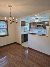 338 Dunfey Ln in Windsor, CT - Foto de edificio - Building Photo