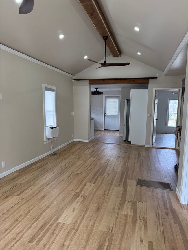 409 NE 6th St in Abilene, KS - Building Photo - Building Photo