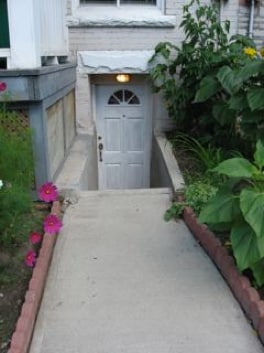 579 Lansdowne Av in Toronto, ON - Building Photo - Building Photo