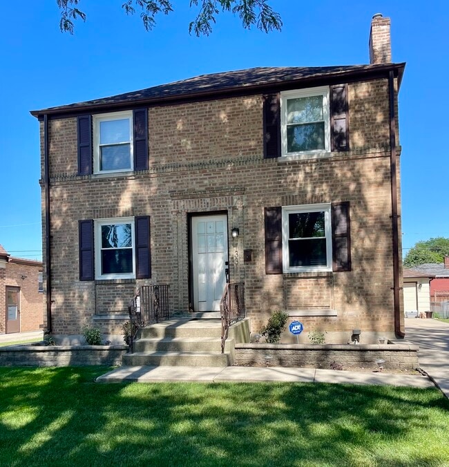 property at 1331 Heidorn Ave