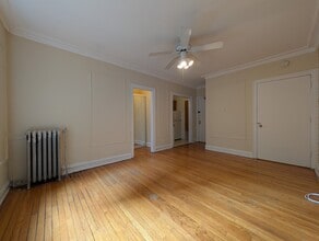 1160 N Dearborn St, Unit 216 in Chicago, IL - Foto de edificio - Building Photo