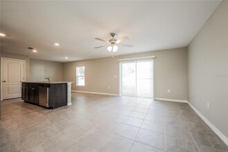 1662 Redfin Dr in Poinciana, FL - Building Photo - Building Photo