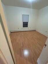 116 N Main St, Unit 116 B in St. Albans, VT - Foto de edificio - Building Photo