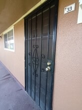 2501 Edison Ave in Sacramento, CA - Building Photo - Building Photo