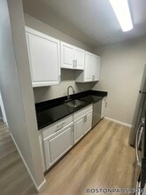 2 Weaver Street, Unit 401 in Fall River, MA - Building Photo - Building Photo