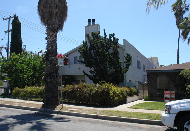 1681 Thomas Ave in San Diego, CA - Building Photo - Building Photo