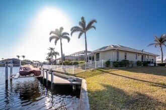 3932 Madrid Ct in Punta Gorda, FL - Building Photo - Building Photo