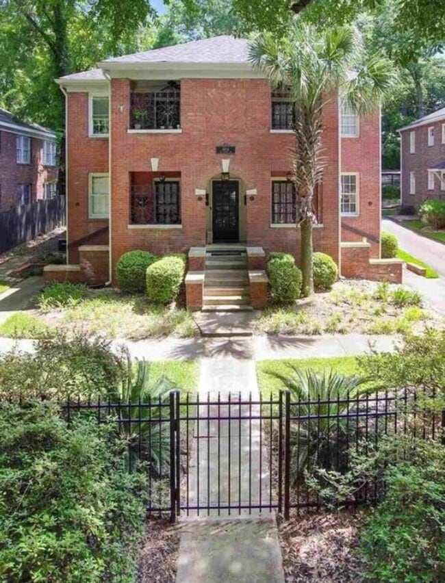 property at 404 Waccamaw Ave