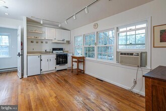 607 Rosedale Rd in Princeton, NJ - Building Photo - Building Photo