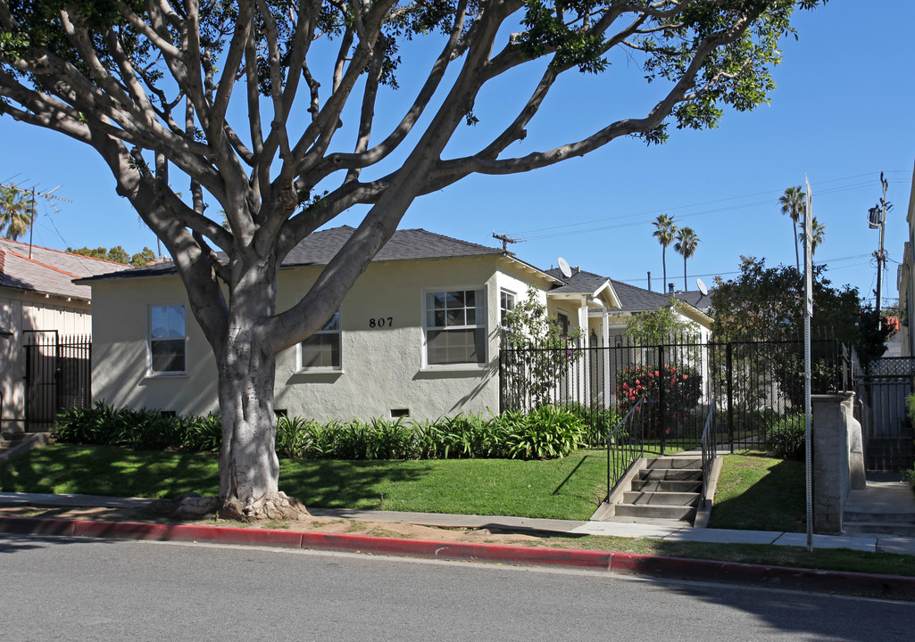 807 20th St in Santa Monica, CA - Building Photo