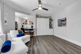 400 Deal Lake Dr, Unit 8A in Asbury Park, NJ - Building Photo - Building Photo