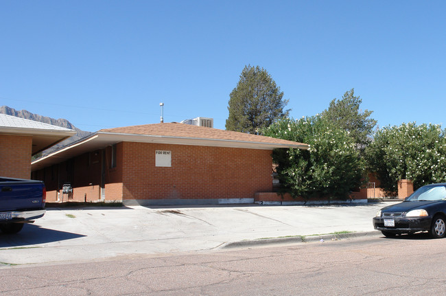 8709 Lawson St in El Paso, TX - Building Photo - Building Photo