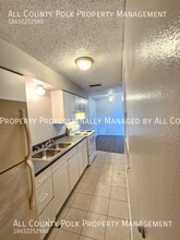 1122 Mercury Dr E in Lakeland, FL - Building Photo - Building Photo