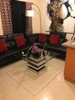 210 SE 9th St in Hallandale Beach, FL - Building Photo