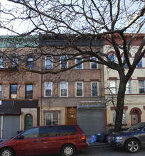 158 Irving Ave in Brooklyn, NY - Building Photo - Building Photo