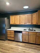 120 N Washington St, Unit #UPPR in Owosso, MI - Building Photo - Building Photo