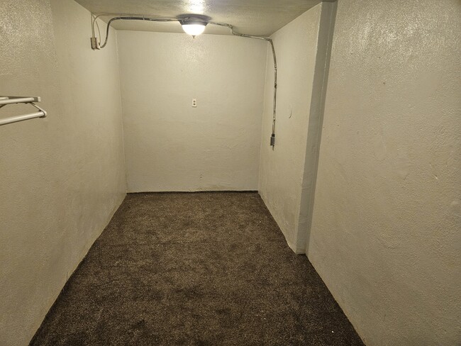 301 W Walnut St, Unit 301 w. walnut St Apt#3 in Ogden, IA - Building Photo - Building Photo