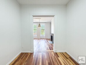 Massive Fort Greene 3-Bed 1-Bath / In Unit in Brooklyn, NY - Foto de edificio - Building Photo