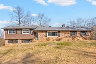 103 Millers Hill Rd in Dover, TN - Building Photo - Building Photo