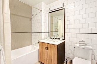 44-15 Purves St-Unit -29G in Queens, NY - Building Photo - Building Photo