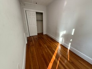 1669 Commonwealth Ave, Unit 27 in Boston, MA - Building Photo - Building Photo