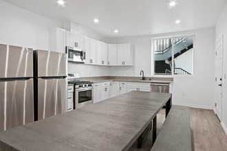 Orion 668 in Los Angeles, CA - Building Photo - Building Photo